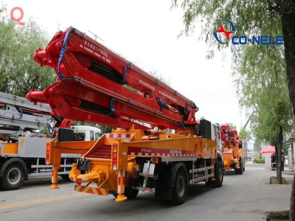 天泵，小型泵車，小型混凝土泵車