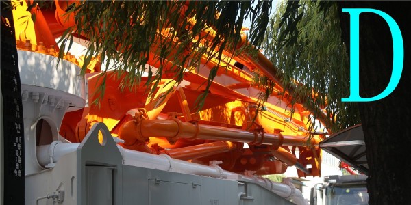 小型混凝土泵車冒黑煙？哪里出了問題？