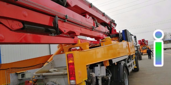 小型泵車的輸送缸總是發(fā)出異響，怎么辦？