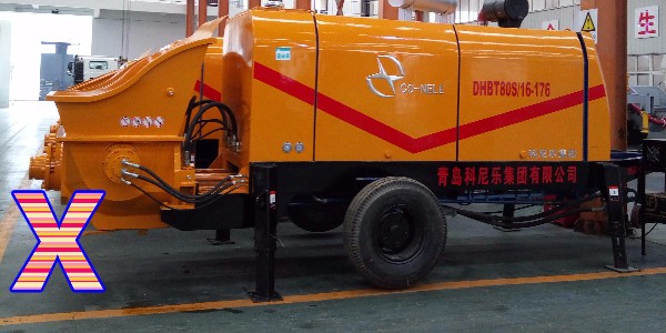 混凝土泵卸料門打開后，把密封表面及密封圈部位清洗干凈的必要性