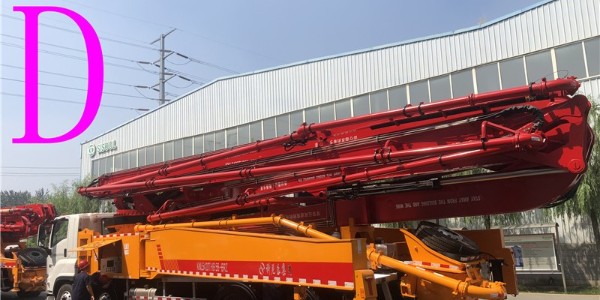 哪些外界因素是小型混凝土泵車購買時(shí)要注意的