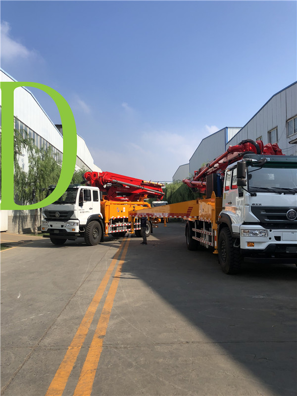 青島混凝土泵車價格 (2)