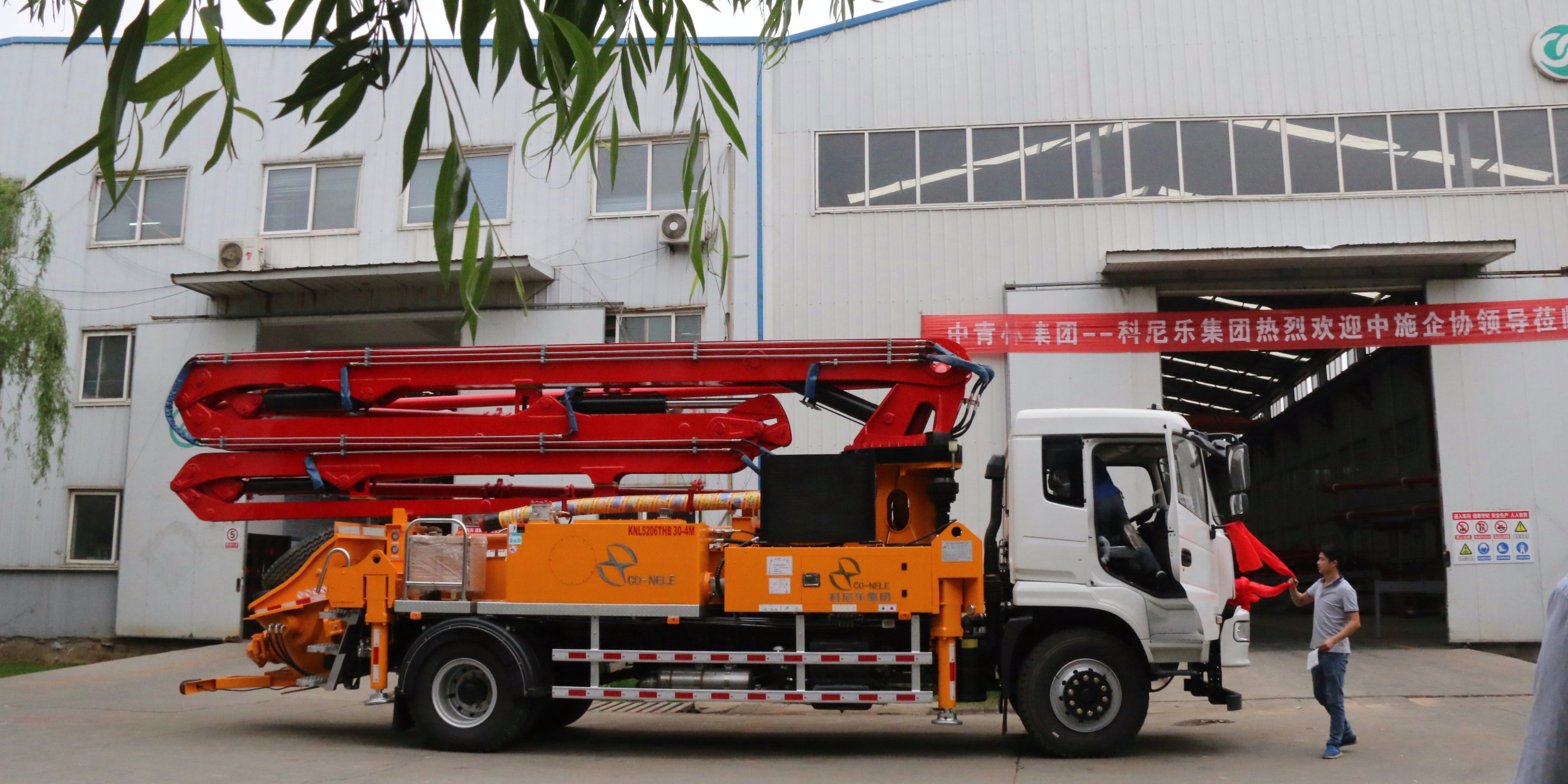 小型泵車潤滑油有哪些作用呢？