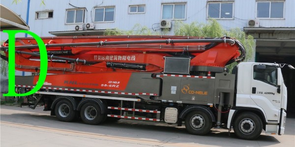 當泵車泵送混凝土時，應當注意什么