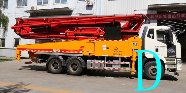 小型混凝土泵車軟管操作要注意的細節