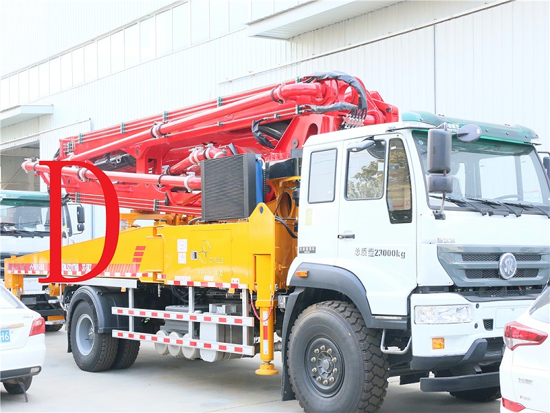 青島混凝土泵車價(jià)格 (7)