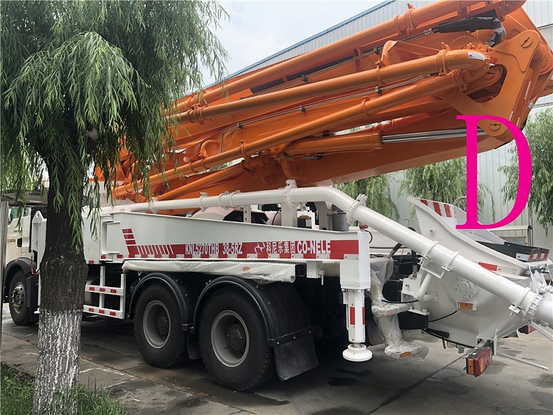 青島小型混凝土泵車(chē)價(jià)格 (4)