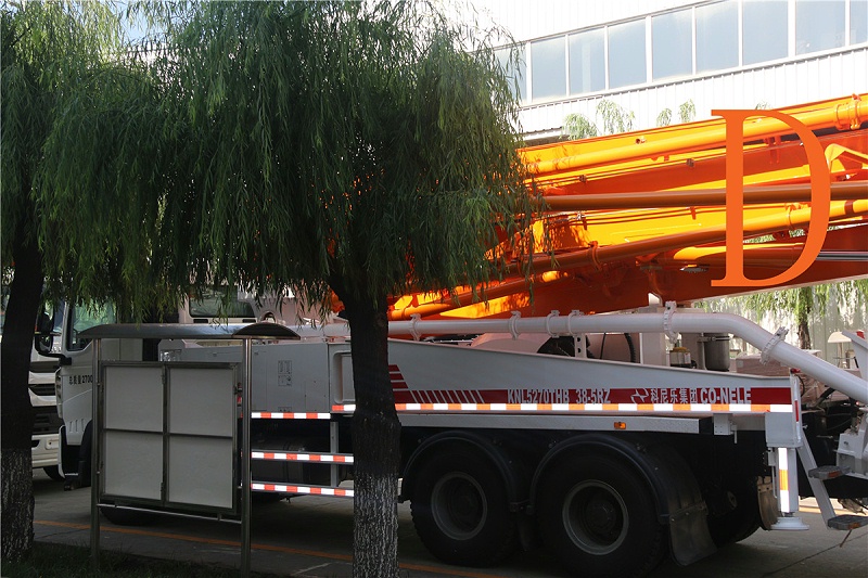 青島混凝土泵車價格 (12)